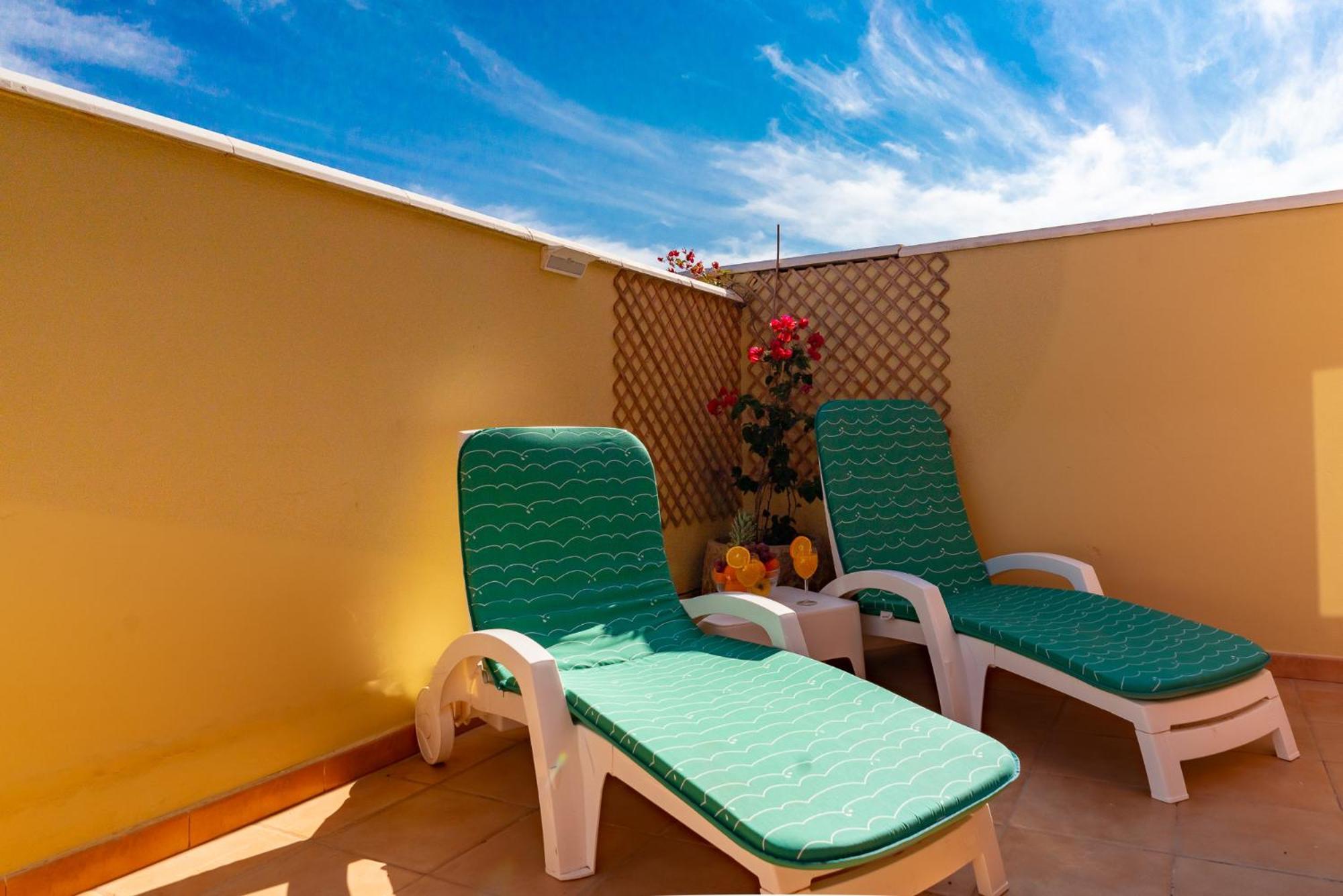 Lucky Thirteen - Apartment With Ocean View Калета де Фусте Екстериор снимка