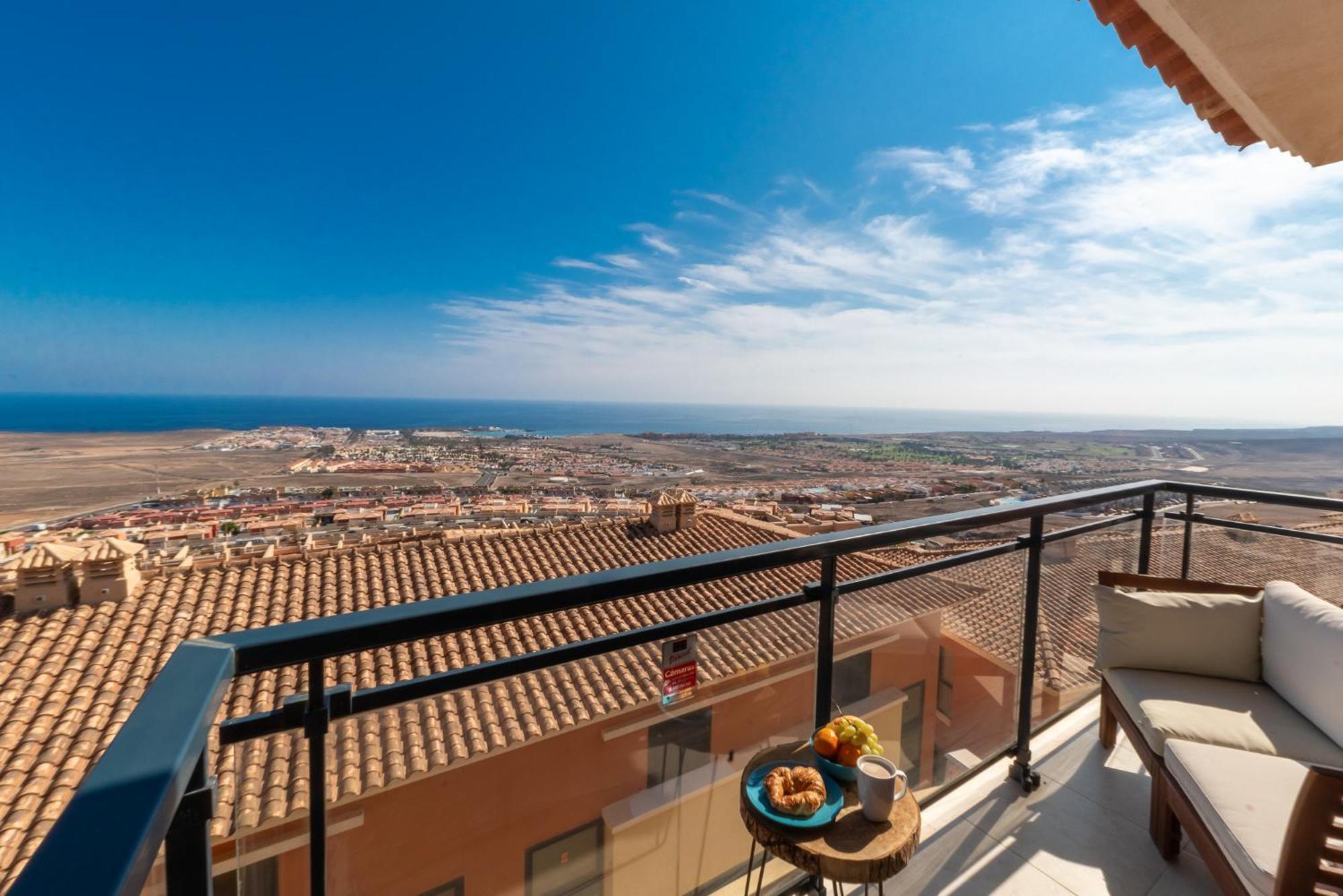 Lucky Thirteen - Apartment With Ocean View Калета де Фусте Екстериор снимка